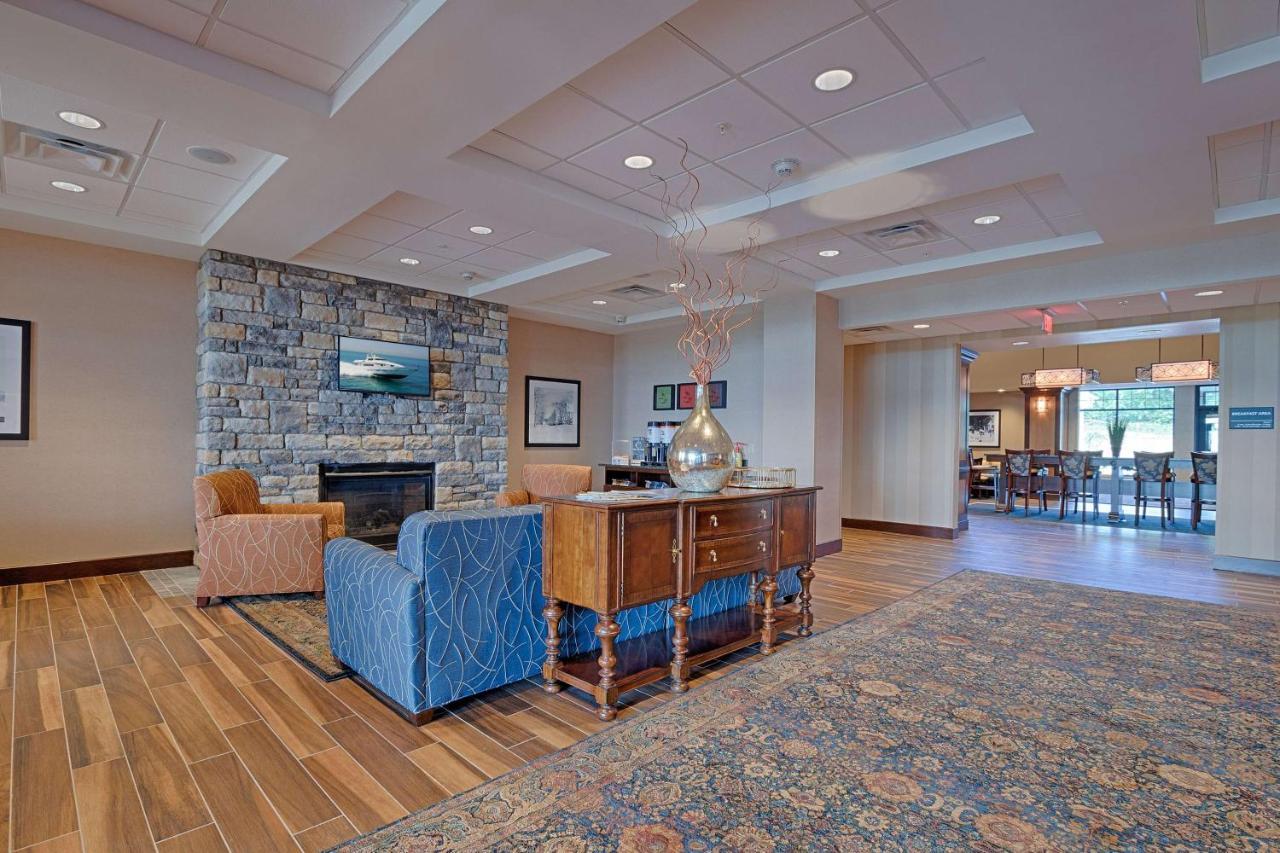 Hampton Inn&Suites Cazenovia, NY Buitenkant foto