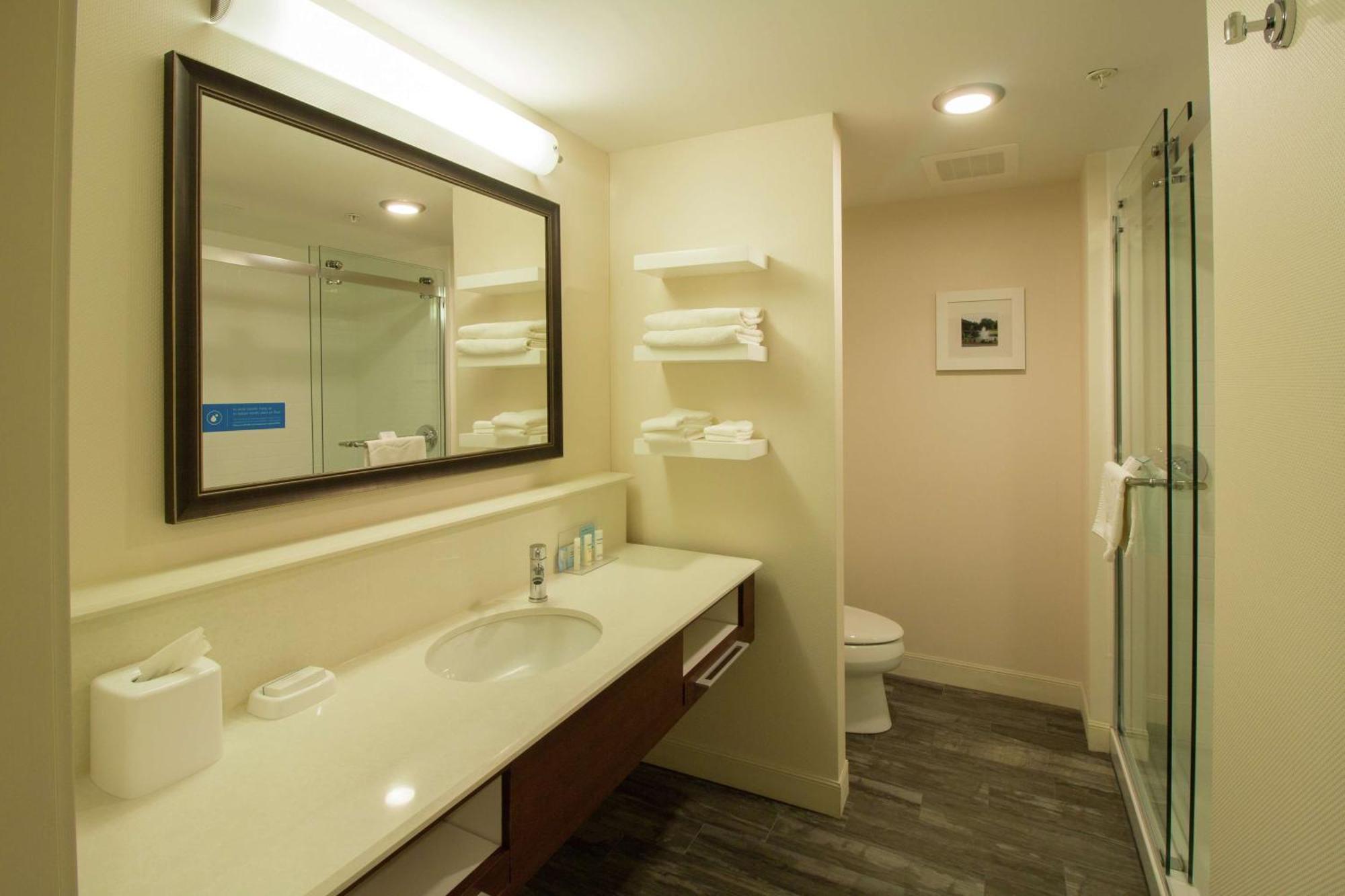 Hampton Inn&Suites Cazenovia, NY Buitenkant foto