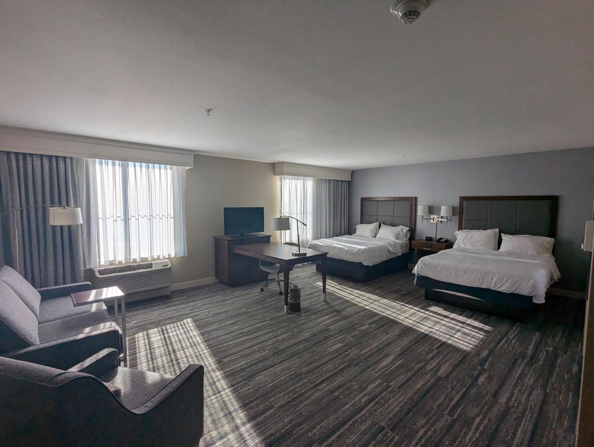Hampton Inn&Suites Cazenovia, NY Buitenkant foto